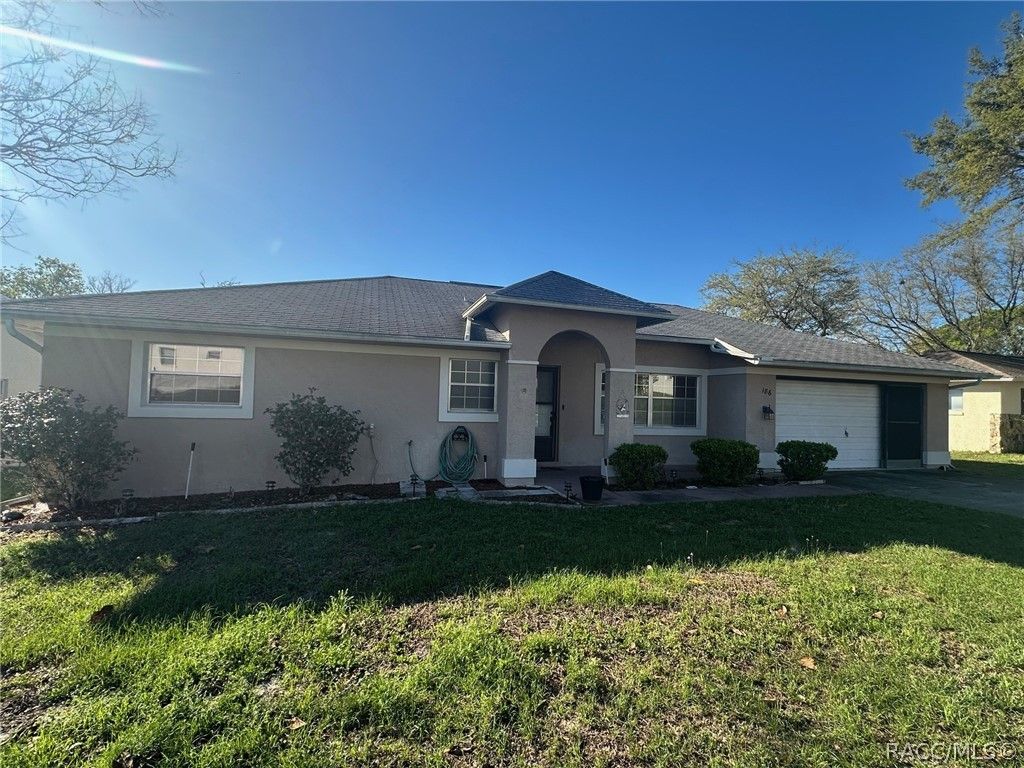 186 W Valerian Place, Beverly Hills, FL 34465