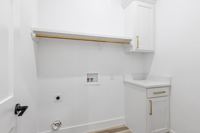 1825 Foothills Dr, Kerrville, TX 78028