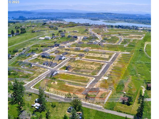 381 W MAPLE St, Washougal, WA 98671