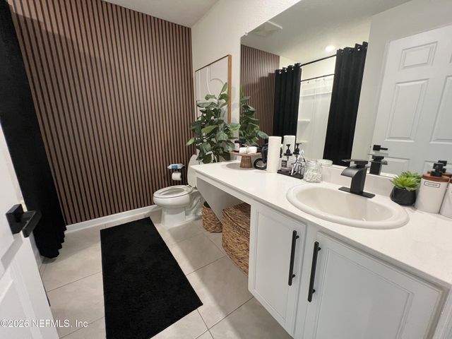 7223 HAWKES BEND Street, Jacksonville, FL 32219