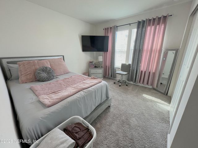 7223 HAWKES BEND Street, Jacksonville, FL 32219