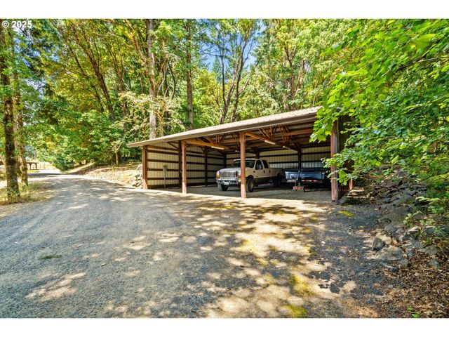25303 JAEG Rd, Junction City, OR 97448
