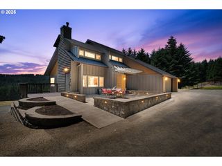 25303 JAEG Rd, Junction City, OR 97448