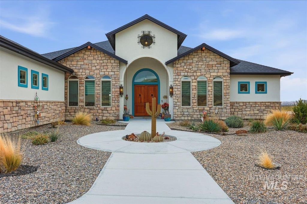 8065 Moonshine Ln, Marsing, ID 83639 photo 2