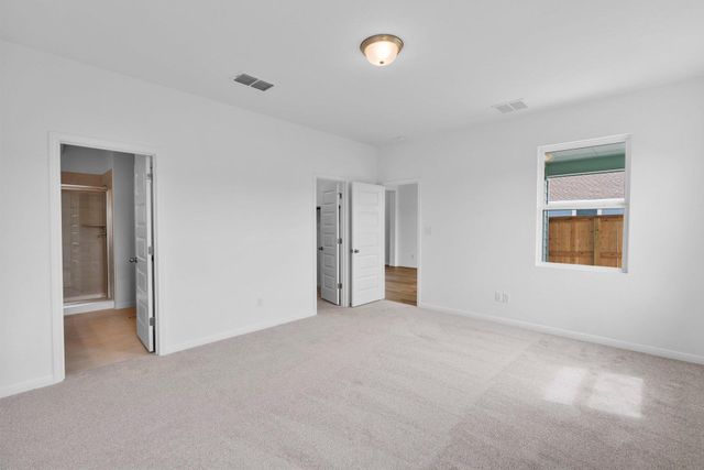 112 Cherry Blossom LN, Taylor, TX 76574