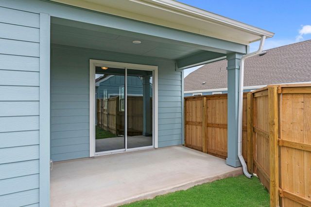 112 Cherry Blossom LN, Taylor, TX 76574