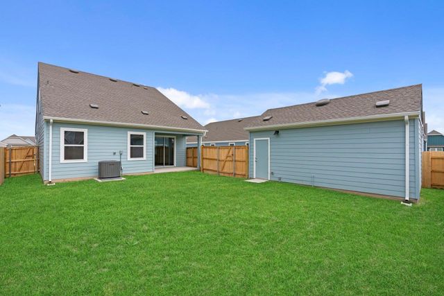 112 Cherry Blossom LN, Taylor, TX 76574