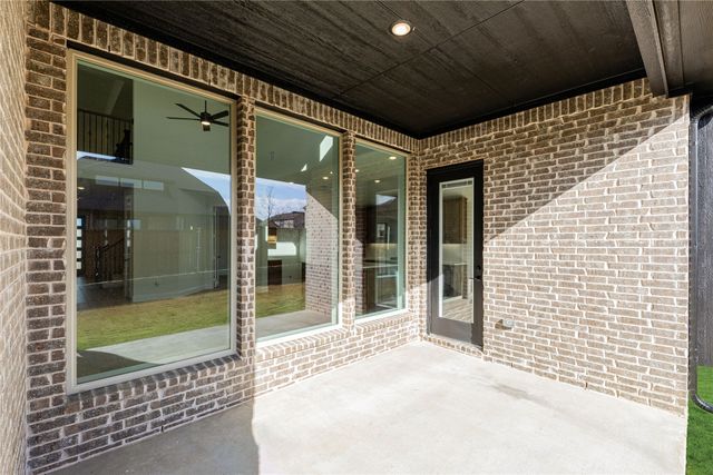 14429 Lovelace Street, Pilot Point, TX 76258