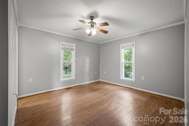 1806 Kyle Court NE, Lenoir, NC 28645