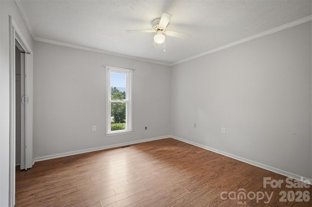 1806 Kyle Court NE, Lenoir, NC 28645