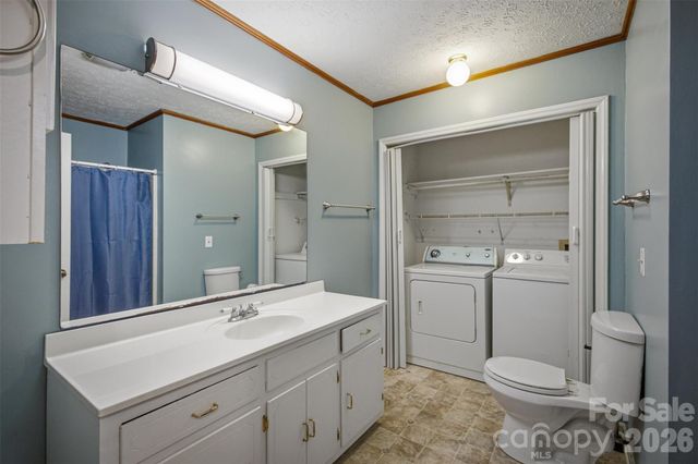 1806 Kyle Court NE, Lenoir, NC 28645
