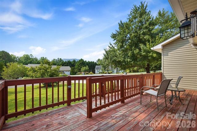 1806 Kyle Court NE, Lenoir, NC 28645