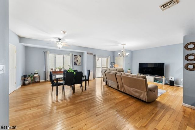 349 W Grand St 206, Elizabeth City, NJ 07202