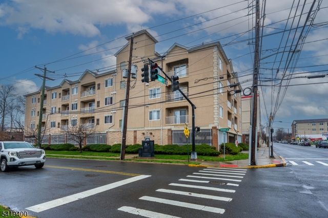 349 W Grand St 206, Elizabeth City, NJ 07202