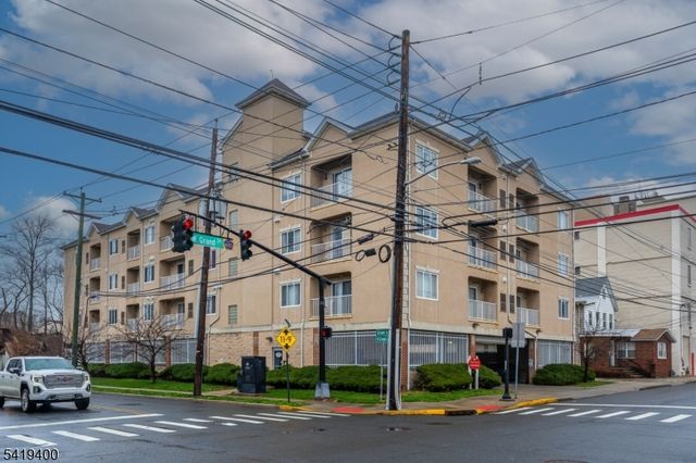 349 W Grand St 206, Elizabeth City, NJ 07202