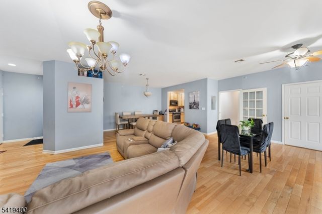 349 W Grand St 206, Elizabeth City, NJ 07202