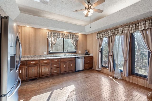 27 Horseshoe Drive, Holiday Island, AR 72631