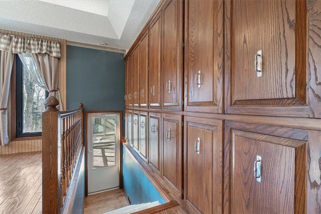 27 Horseshoe Drive, Holiday Island, AR 72631