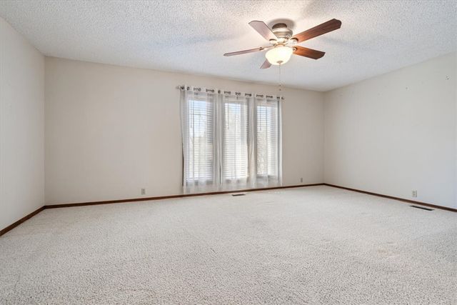 27 Horseshoe Drive, Holiday Island, AR 72631