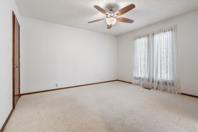 27 Horseshoe Drive, Holiday Island, AR 72631