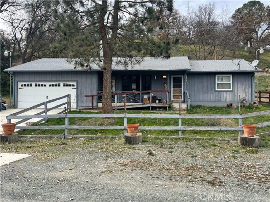 11889 Highway 155, Woody, CA 93287