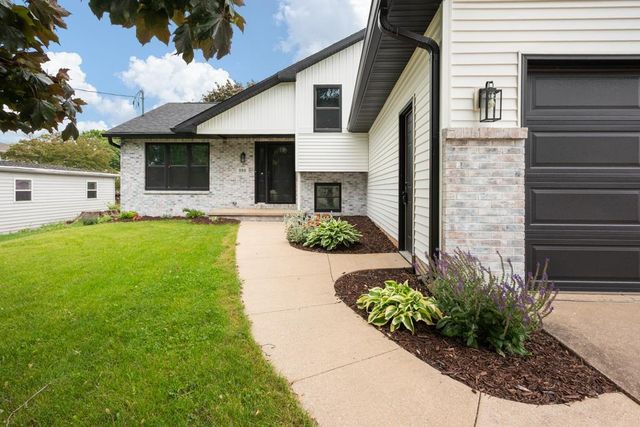 936 W 10TH STREET, Kaukauna, WI 54130