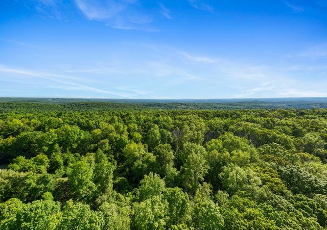 63 Velgouse Road, Montville, CT 06370