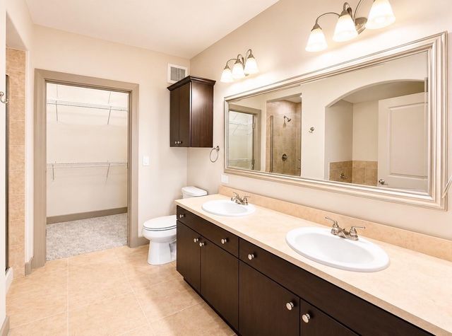 1340 W Gray Street 208, Houston, TX 77019