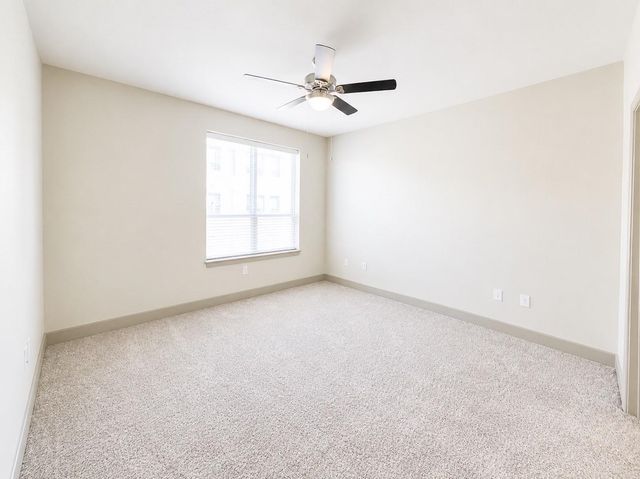 1340 W Gray Street 208, Houston, TX 77019