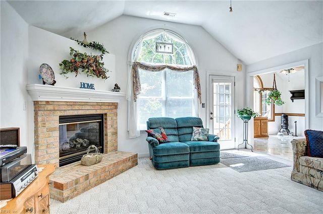 15219 Newbill LN, Carrollton, VA 23314