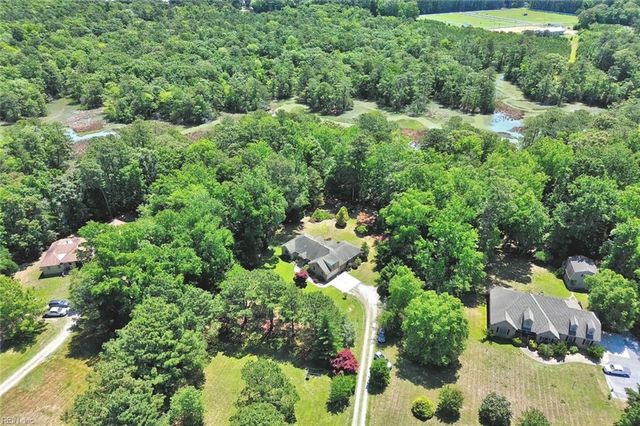 15219 Newbill LN, Carrollton, VA 23314
