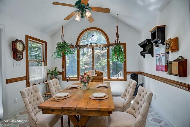 15219 Newbill LN, Carrollton, VA 23314