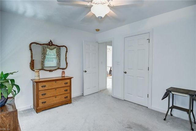 15219 Newbill LN, Carrollton, VA 23314