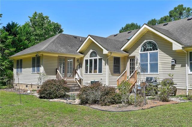 15219 Newbill LN, Carrollton, VA 23314