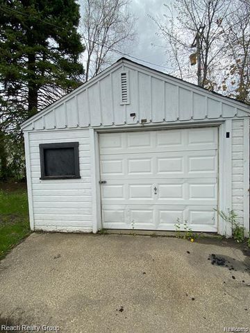 19928 Westphalia Street, Detroit, MI 48205