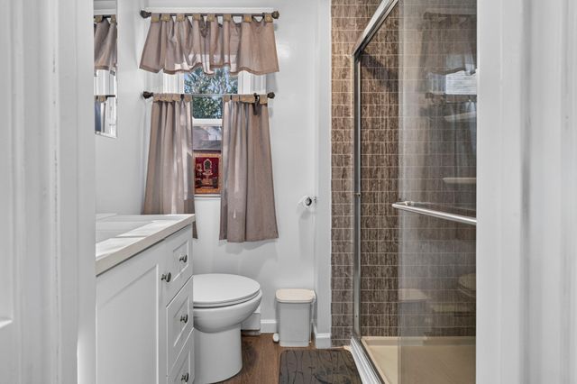 74 Arlington St, Leominster, MA 01453