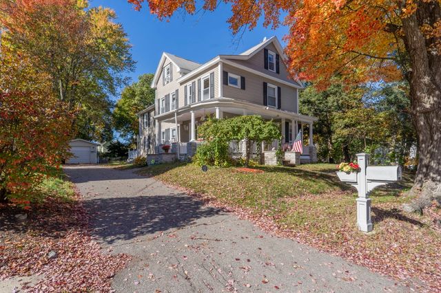 74 Arlington St, Leominster, MA 01453