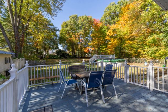 74 Arlington St, Leominster, MA 01453