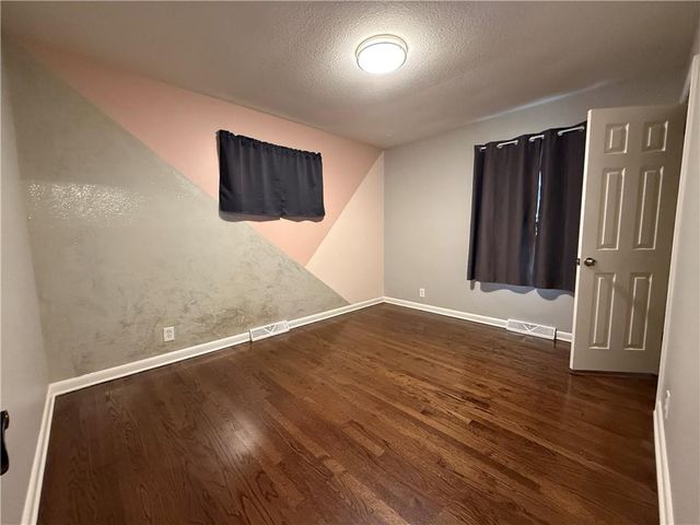 8811 E 84th Street, Raytown, MO 64138