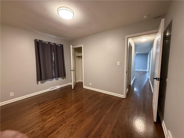 8811 E 84th Street, Raytown, MO 64138