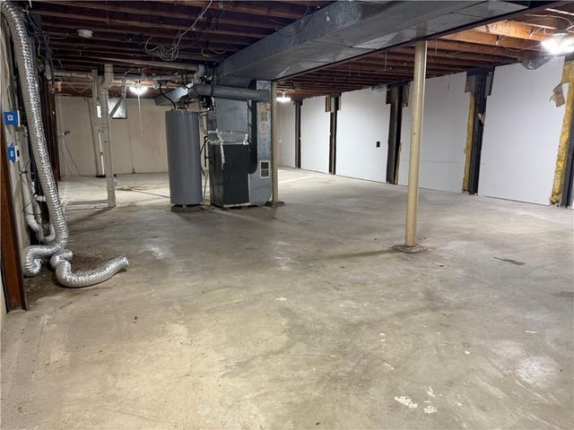 8811 E 84th Street, Raytown, MO 64138