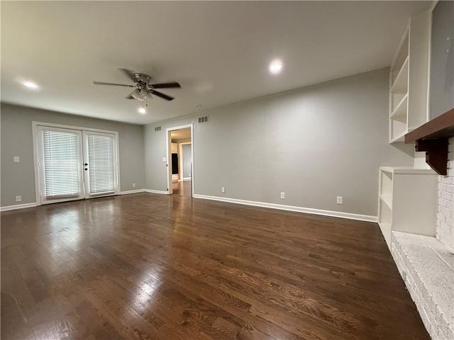 8811 E 84th Street, Raytown, MO 64138