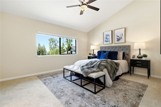 10831 Roycroft 27, Sun Valley, CA 91352