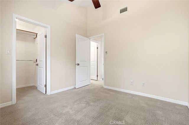 10831 Roycroft 27, Sun Valley, CA 91352