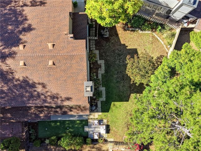 10831 Roycroft 27, Sun Valley, CA 91352