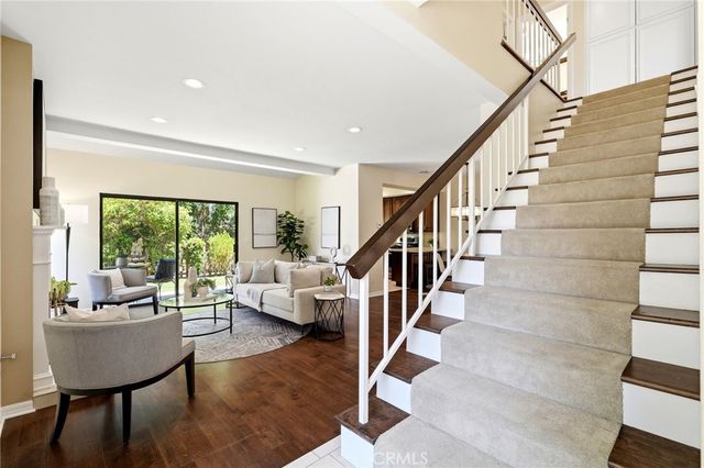 10831 Roycroft 27, Sun Valley, CA 91352