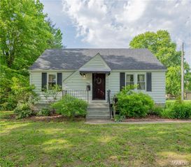 713 Frederick Street, Edwardsville, IL 62025