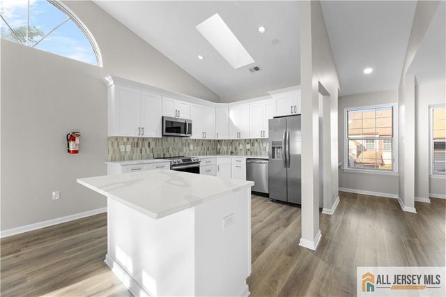 13 Canterbury Drive 13E, Monroe, NJ 08831