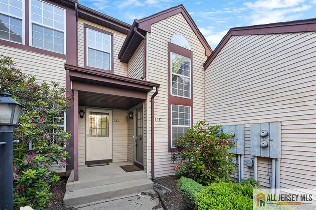 13 Canterbury Drive 13E, Monroe, NJ 08831