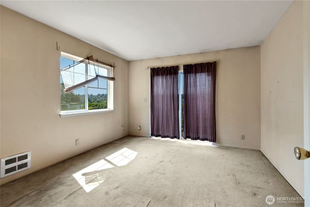 1735 28th Avenue S, Seattle, WA 98144